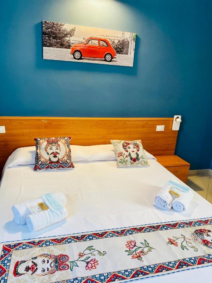 Angelo Apartments & Rooms Trapani Bagian luar foto