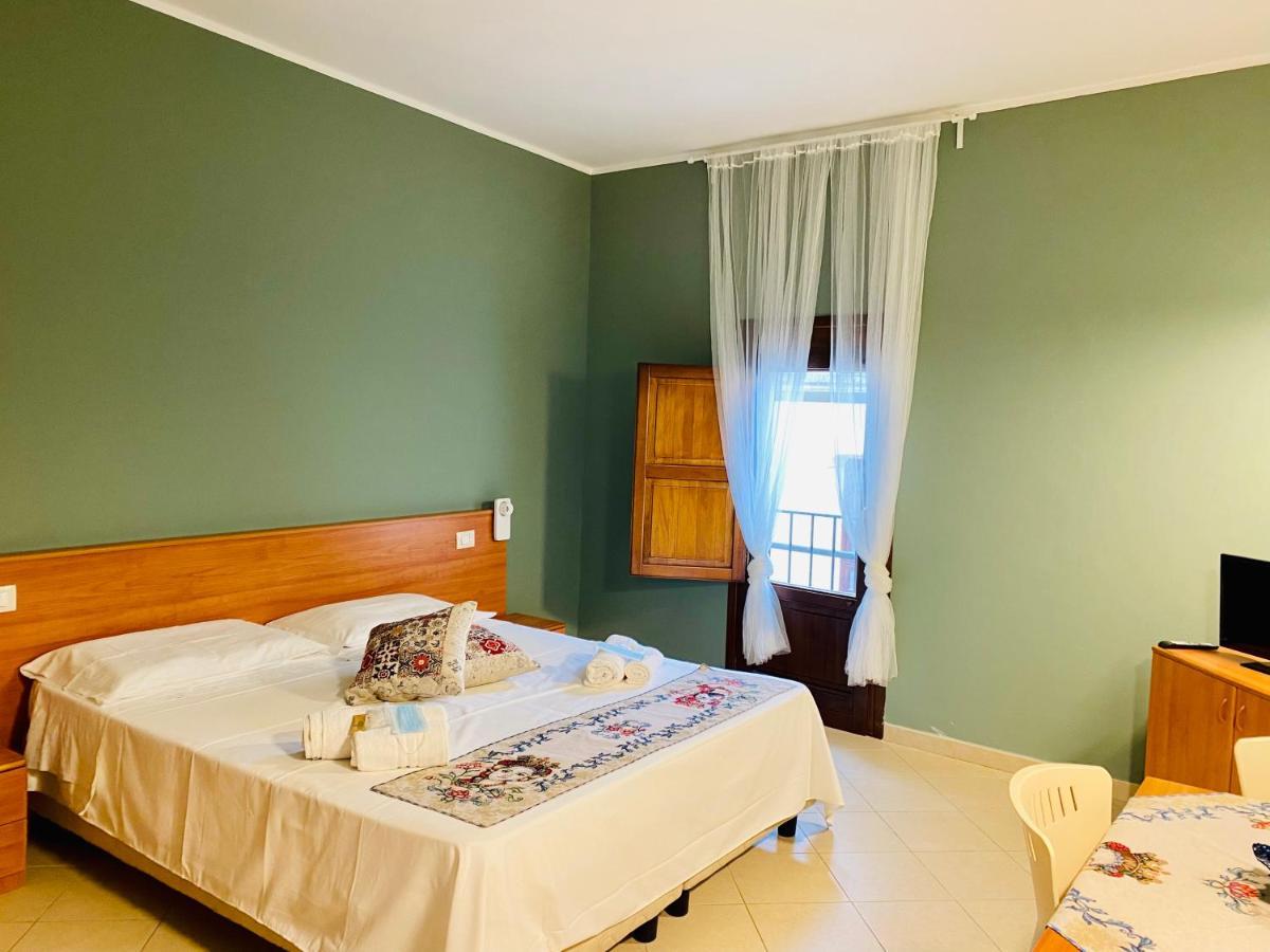 Angelo Apartments & Rooms Trapani Bagian luar foto