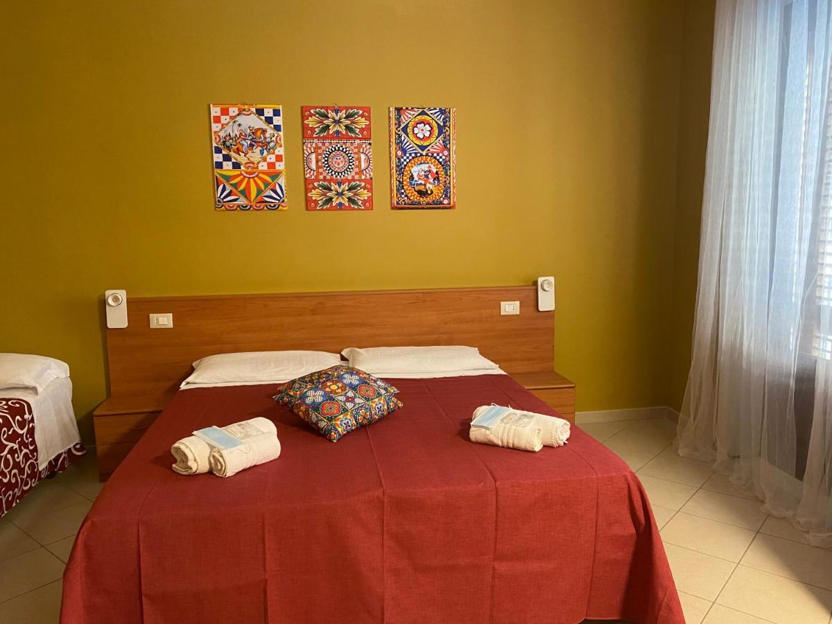 Angelo Apartments & Rooms Trapani Bagian luar foto